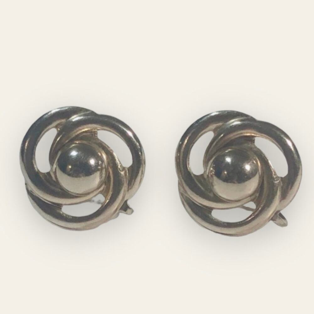 Vintage Gold Tone Circle Circular Screw On Earrings